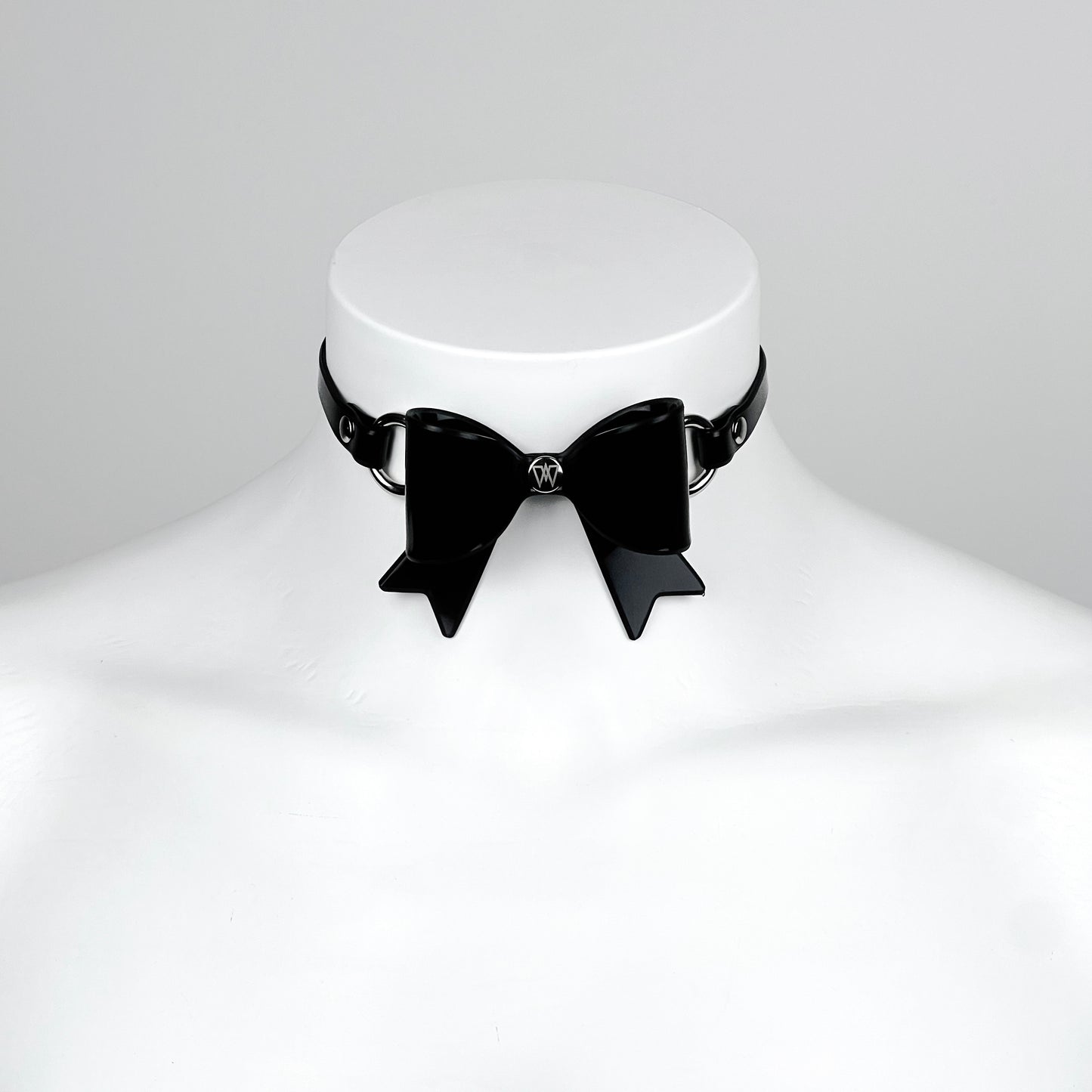 Bow choker
