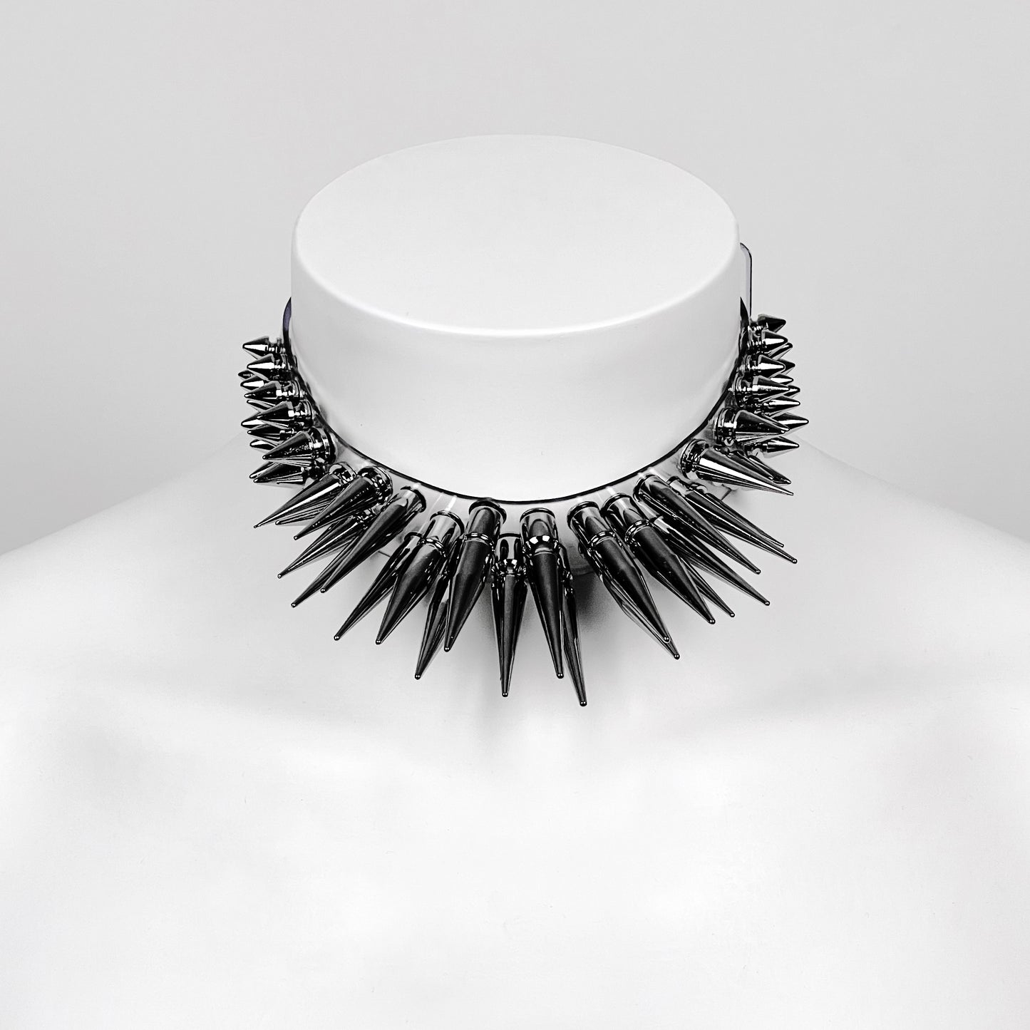 Ares choker