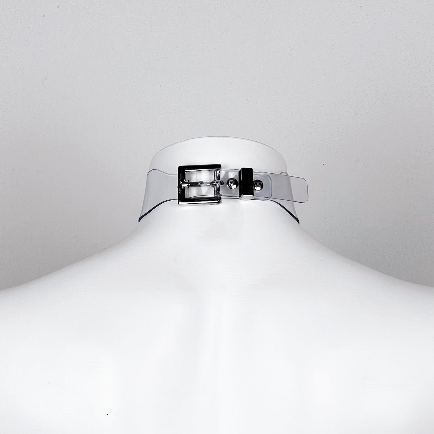 Held choker