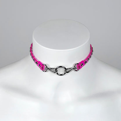 Collier ras du cou à double clous H