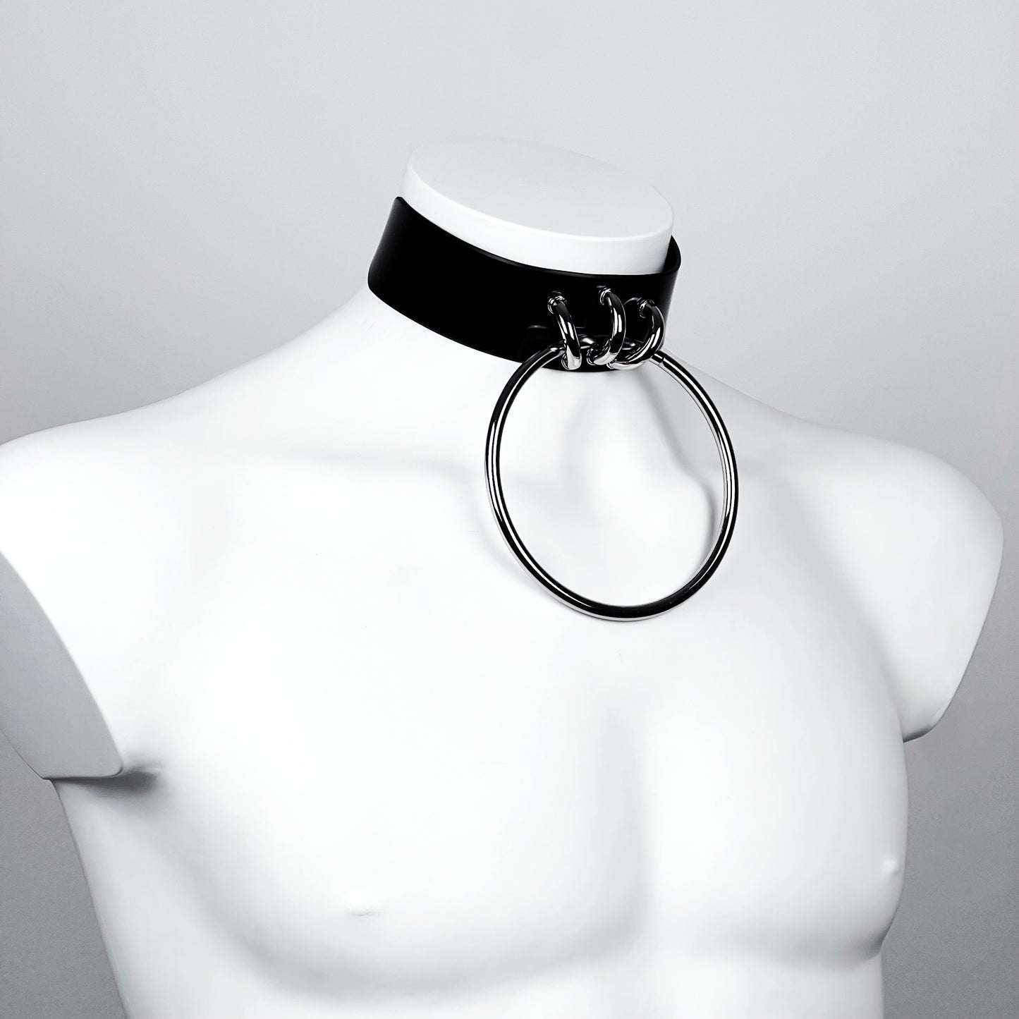 XXL ring choker