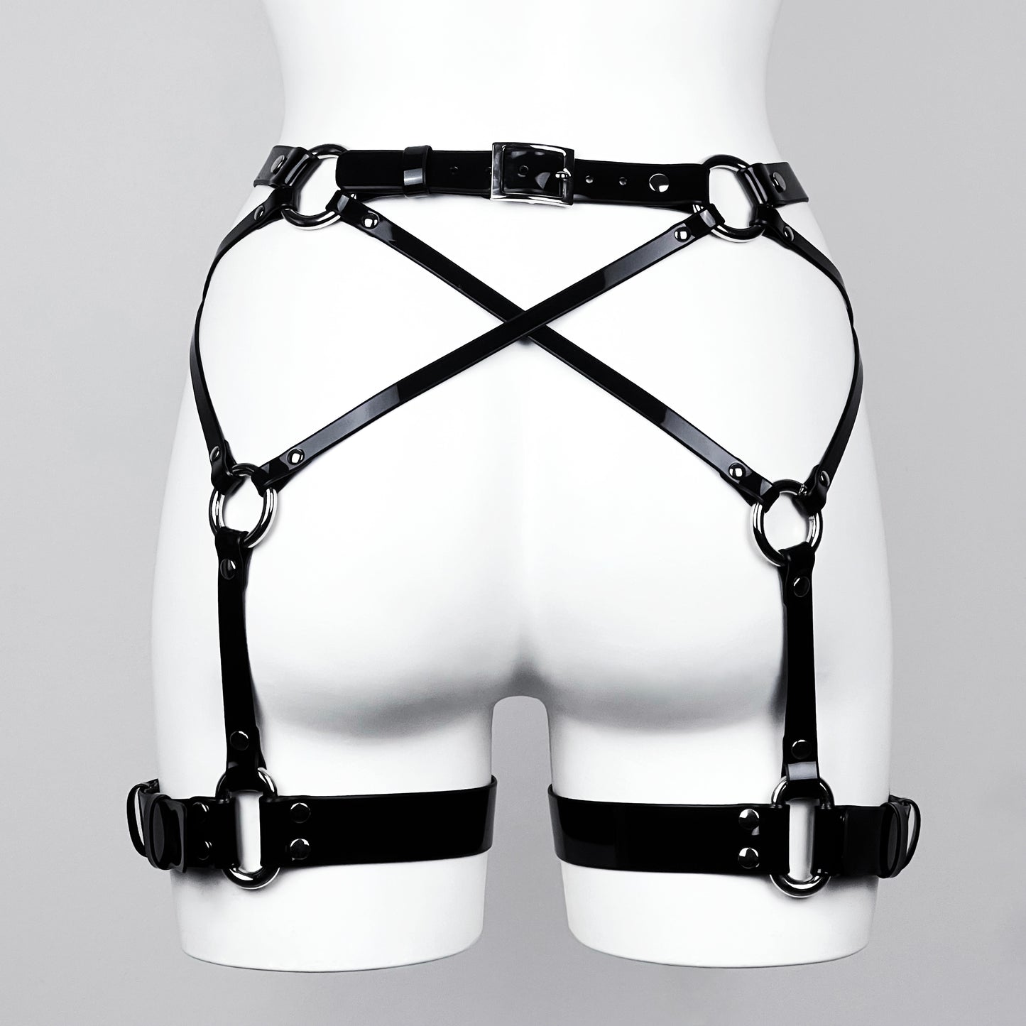 Cloe leg harness