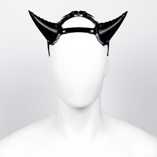 Horns head harness
