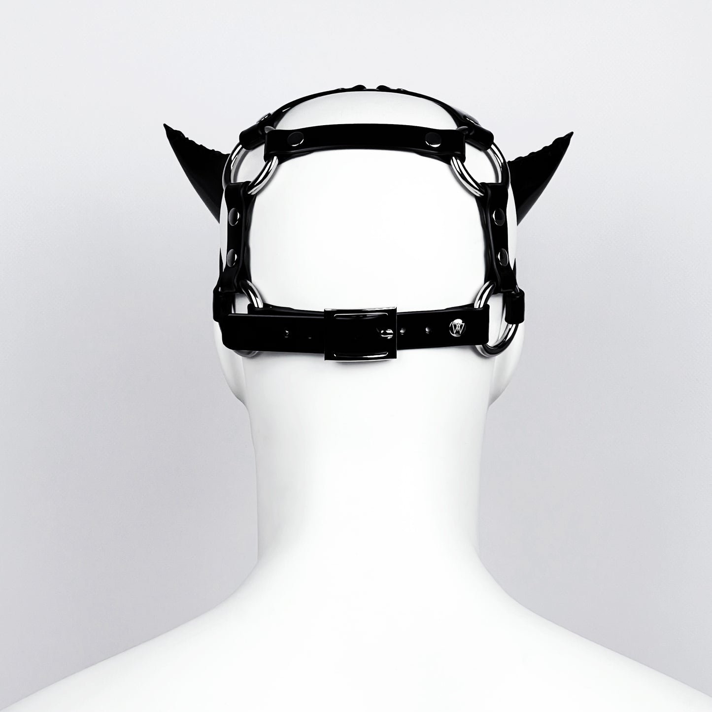 Horns head harness