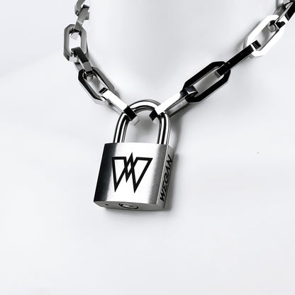 LOCK W logo