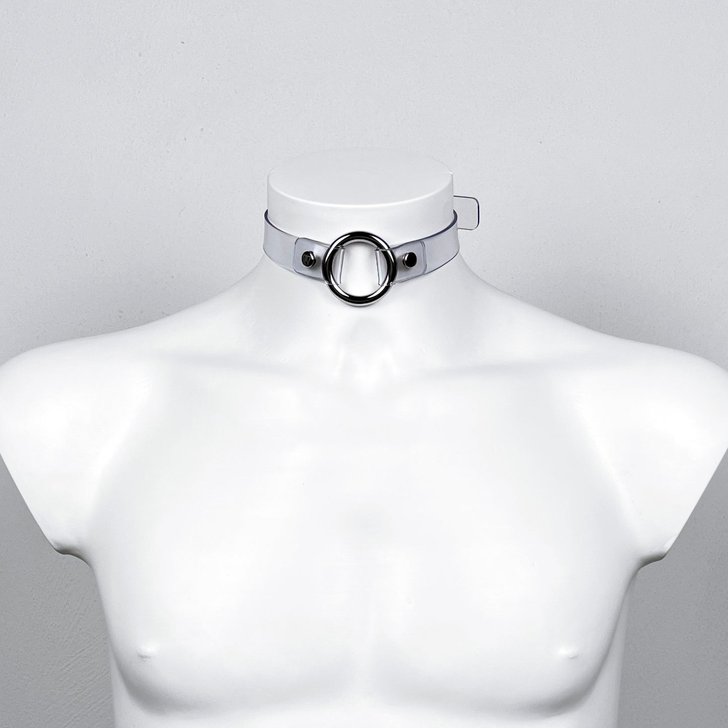 gothic O-Ring transparent PVC choker with metallic buckle