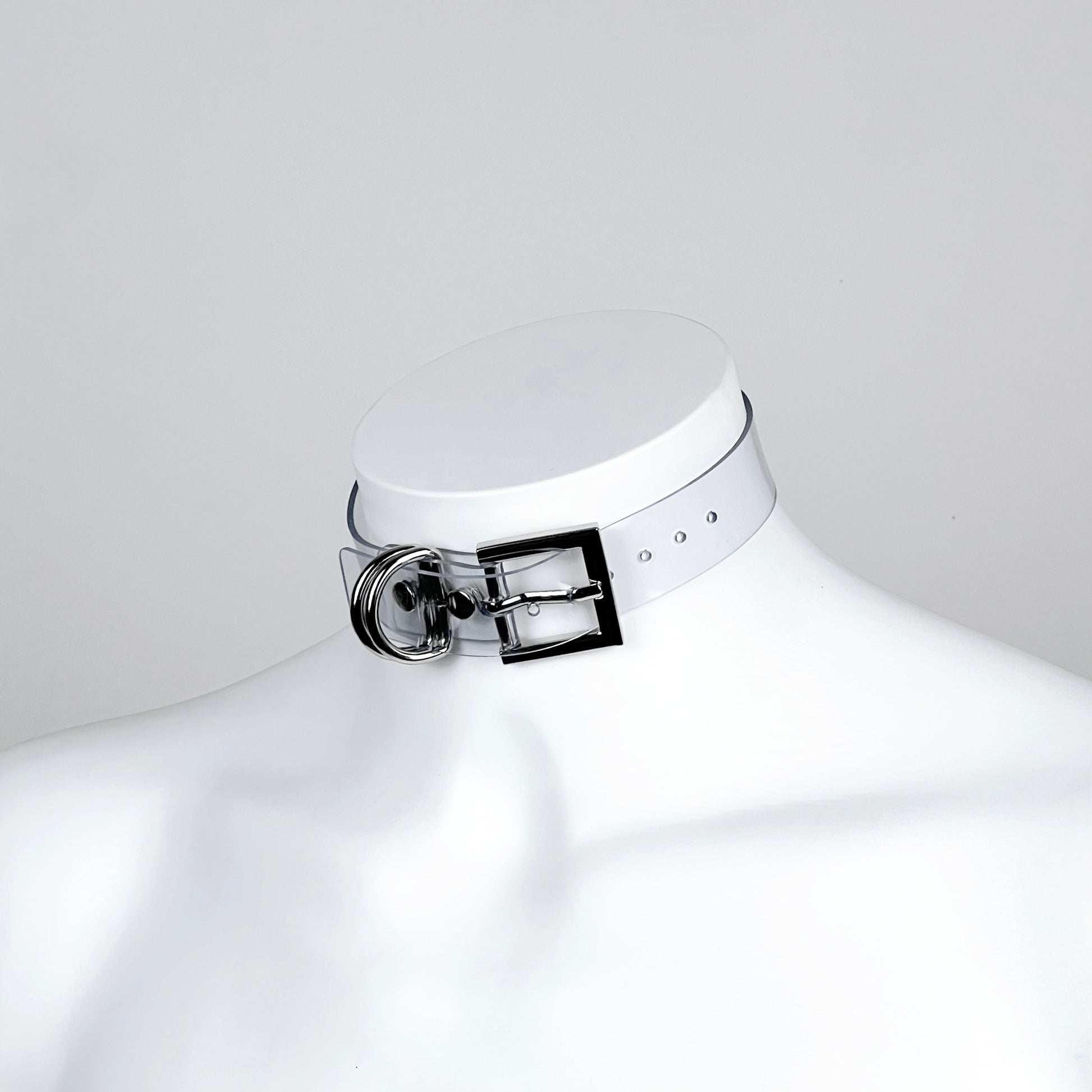 Belt transparent pvc choker with metallic buckle